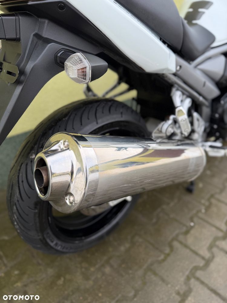 Suzuki GSX - 11