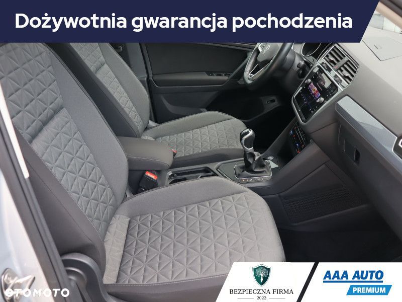 Volkswagen Tiguan - 10