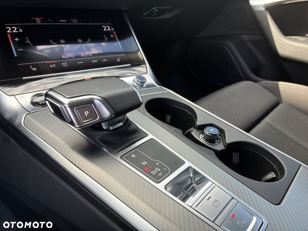 Audi A6 Avant - 27