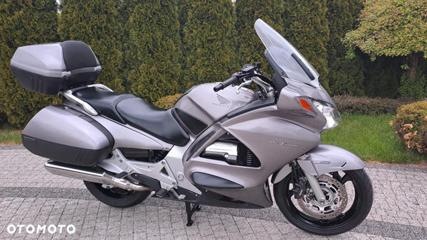 Honda ST