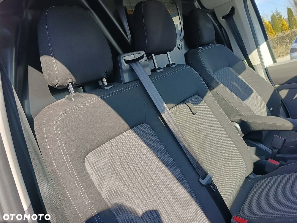 Volkswagen Transporter - 21
