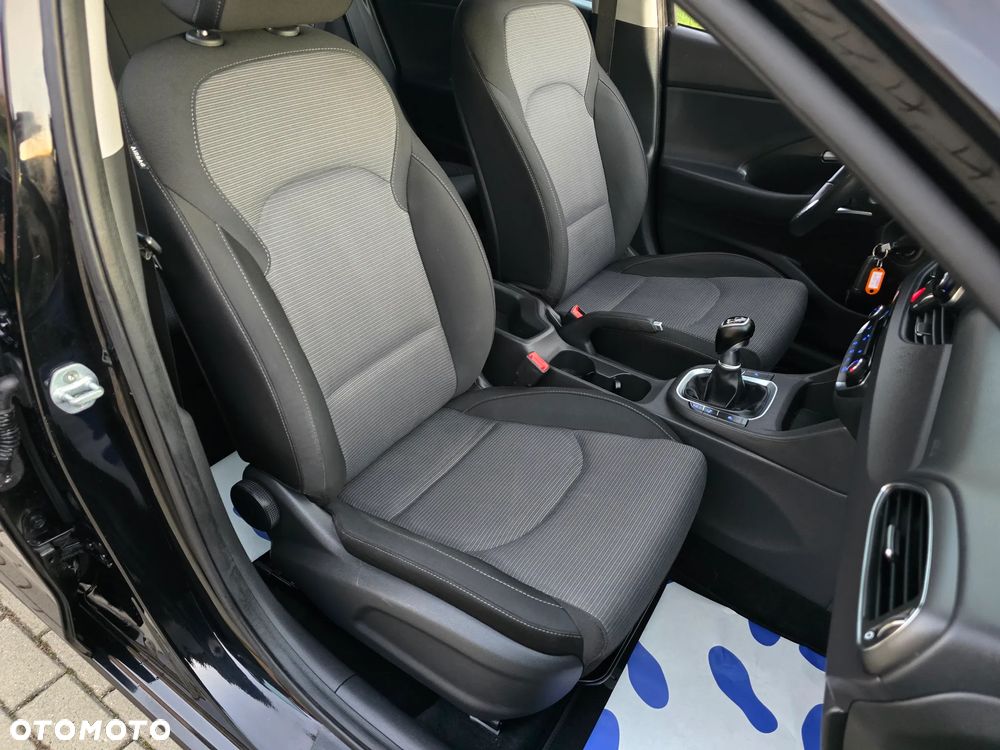 Hyundai i30 1.4 Passion - 28