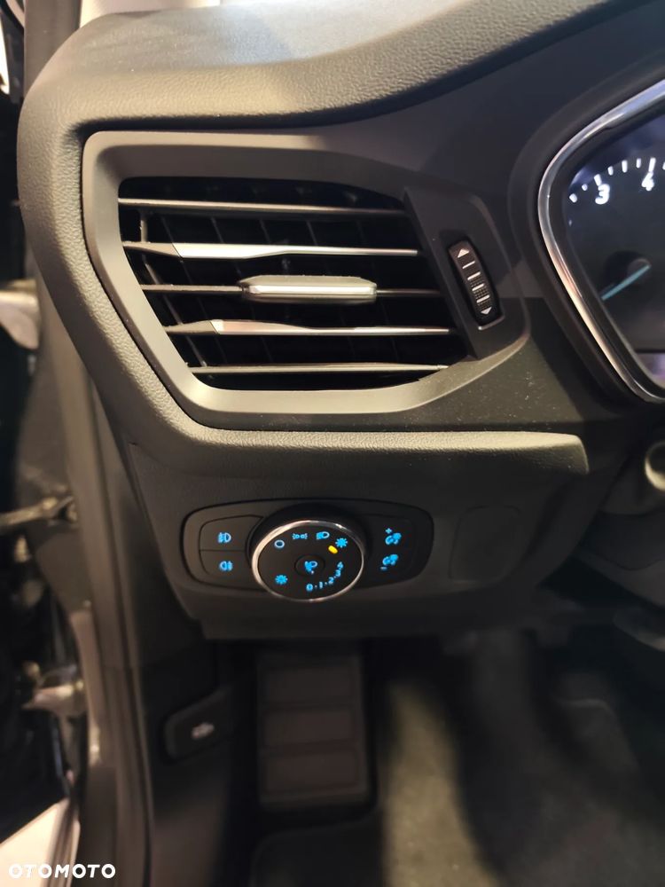 Ford Focus 1.0 EcoBoost Titanium - 19