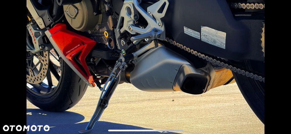 Ducati Streetfighter V4 - 8