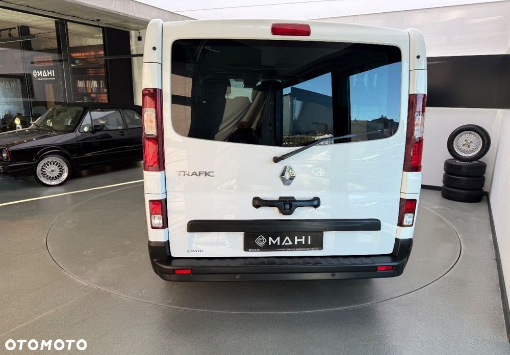 Renault Trafic - 10