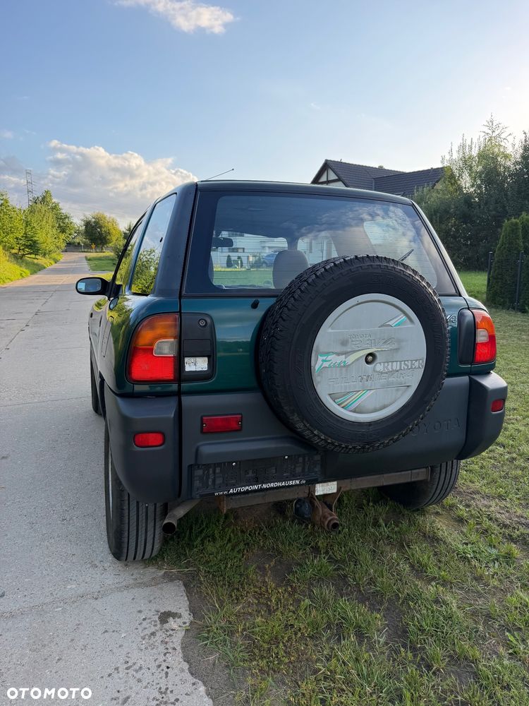 Toyota RAV4 2.0 - 11
