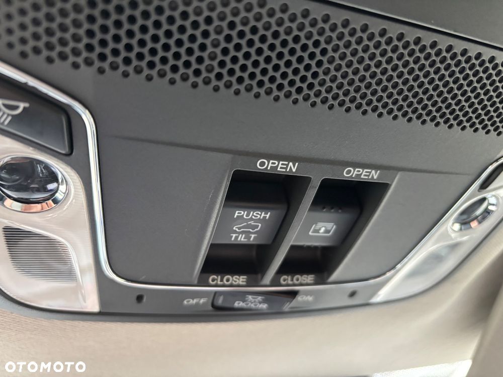 Honda HR-V 1.5 i-VTEC CVT Executive - 22