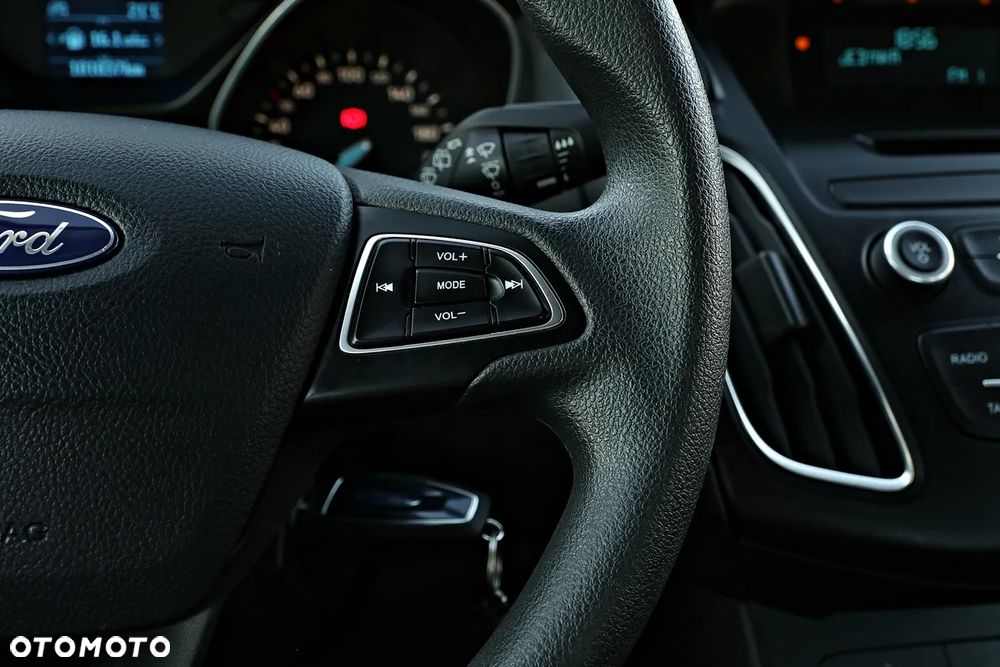 Ford Focus - 26