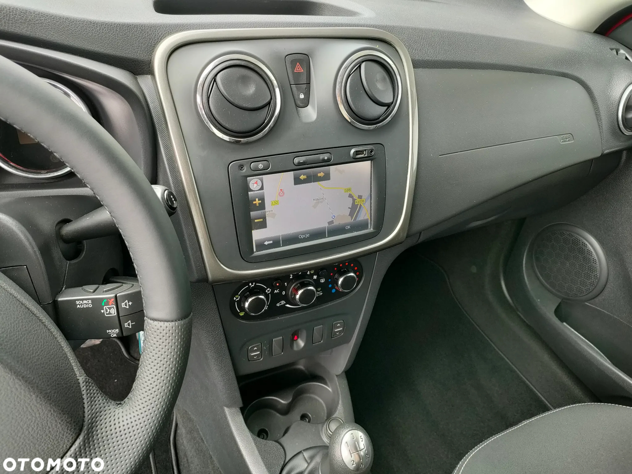 Dacia Sandero 0.9 TCe Laureate - 13