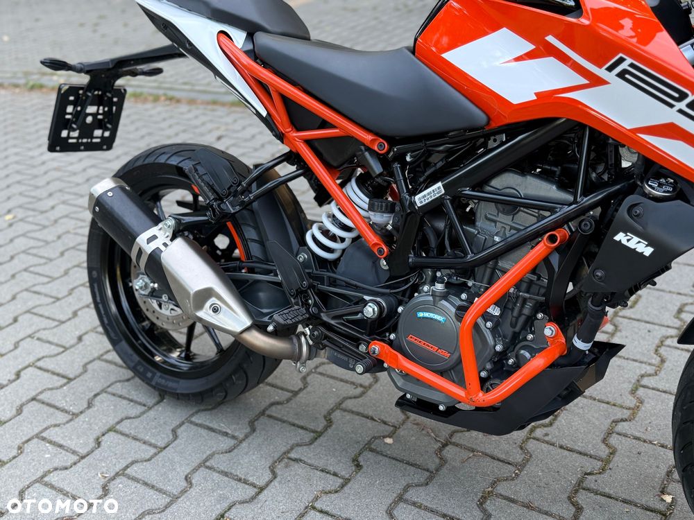 KTM Duke 125 - 8