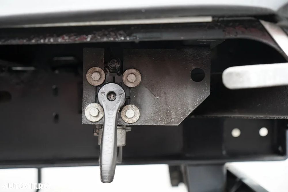 Schwarzmuller / SEMIREMORCĂ CU PRELATĂ (CURTAINSIDER) / STANDARD / CUTIE PENTRU PALETI / AXĂ RIDICABILĂ / AXE SAF / - 25