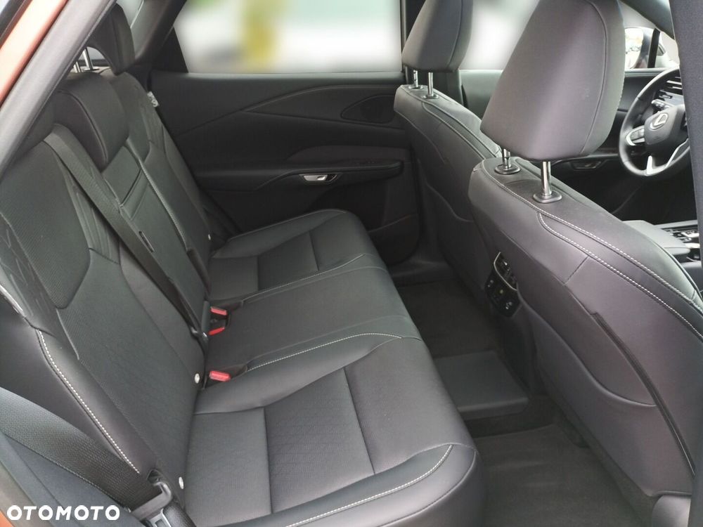 Lexus RX 450h+ F Sport Design - 11