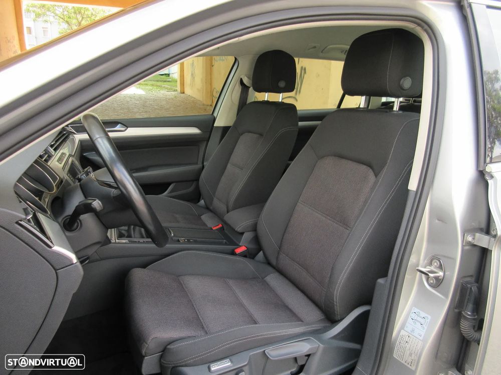 VW Passat Variant 1.6 TDI Confortline - 26