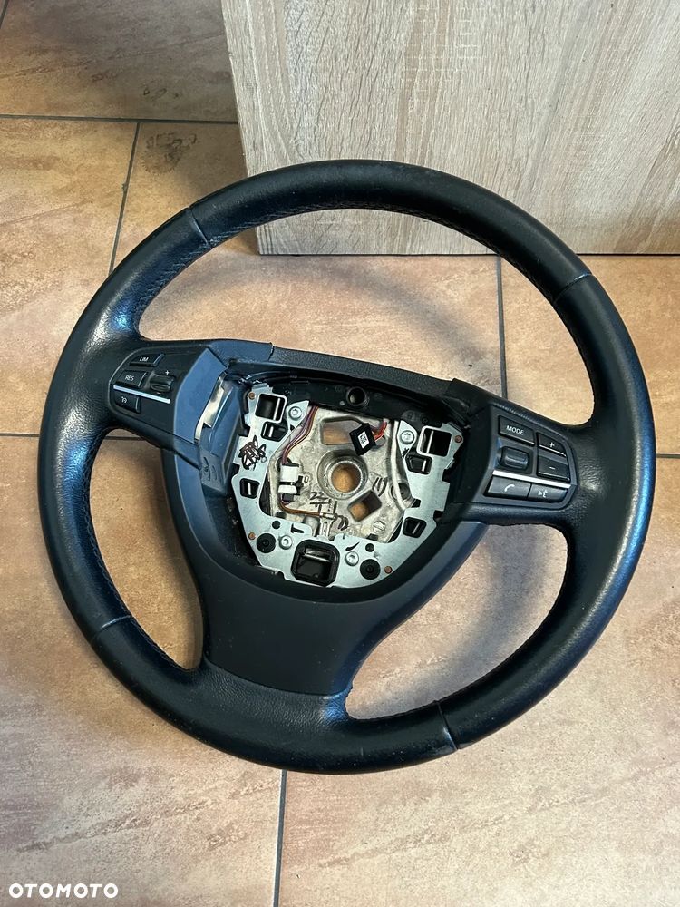 KIEROWNICA BMW F10 - 1