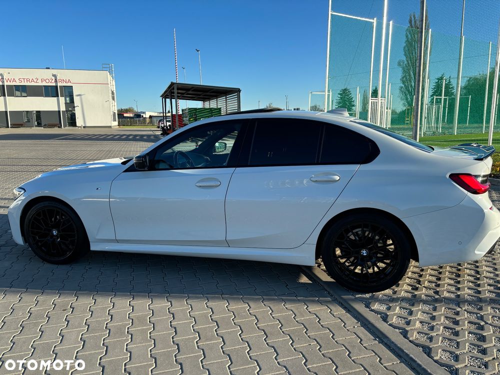 BMW Seria 3 318d M Sport - 8