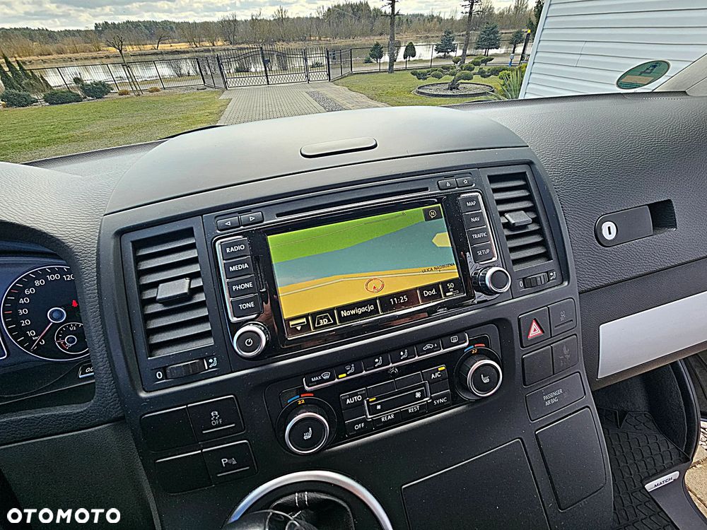 Volkswagen Multivan - 27