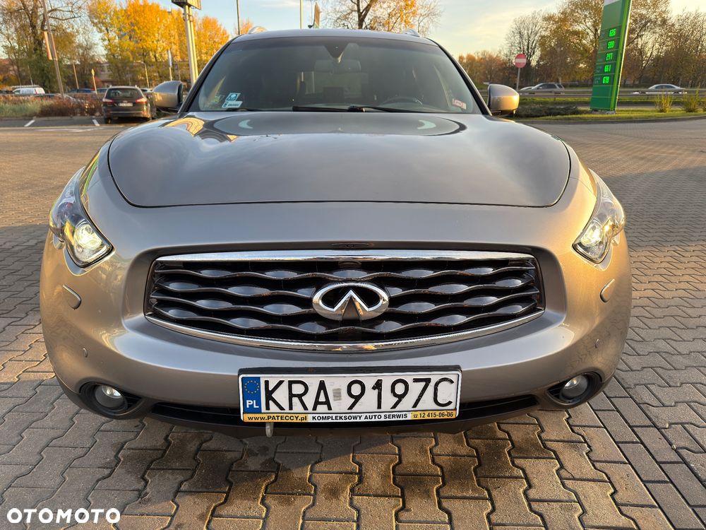 Infiniti FX - 1