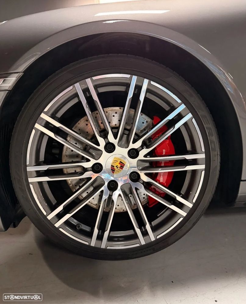 Porsche 911 (991) Turbo PDK - 17