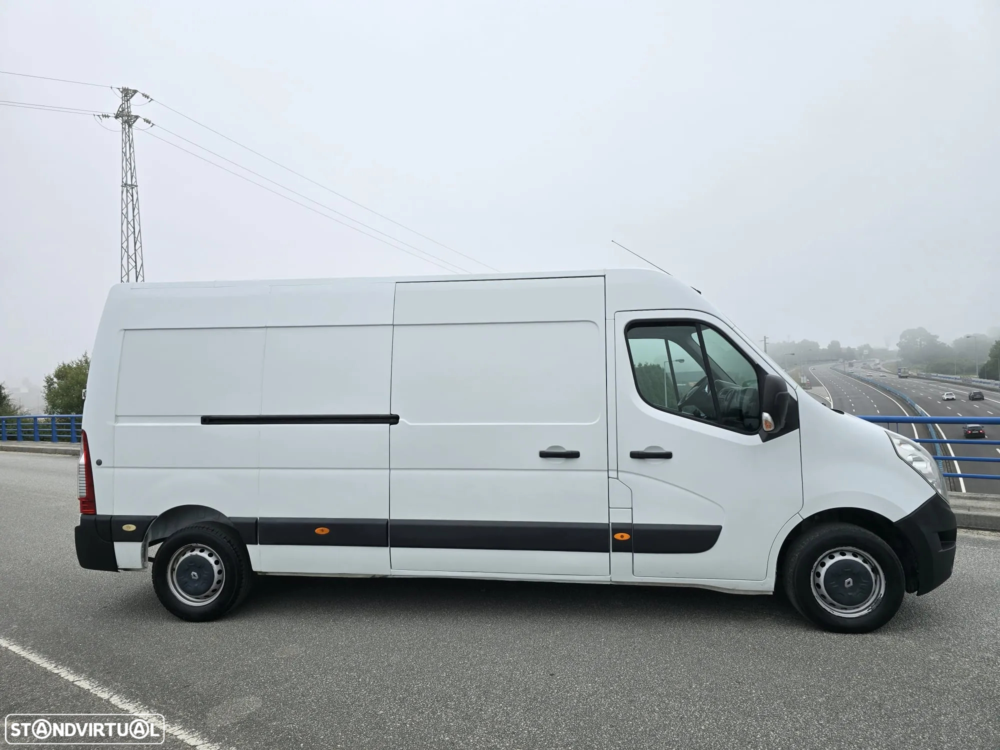 Renault Master 2.3 DCI 135 L3H3 - 4