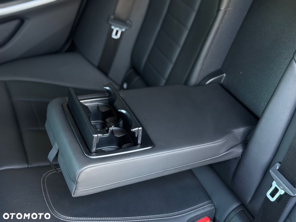BMW Seria 3 320i Edition M Sport Shadow - 36