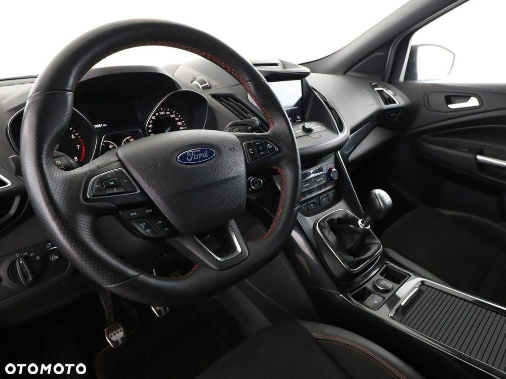 Ford Kuga 1.5 EcoBoost 2x4 ST-Line - 15