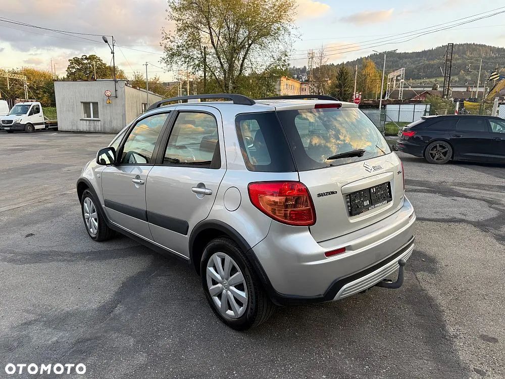 Suzuki SX4 1.6 GS / Premium 4WD - 4