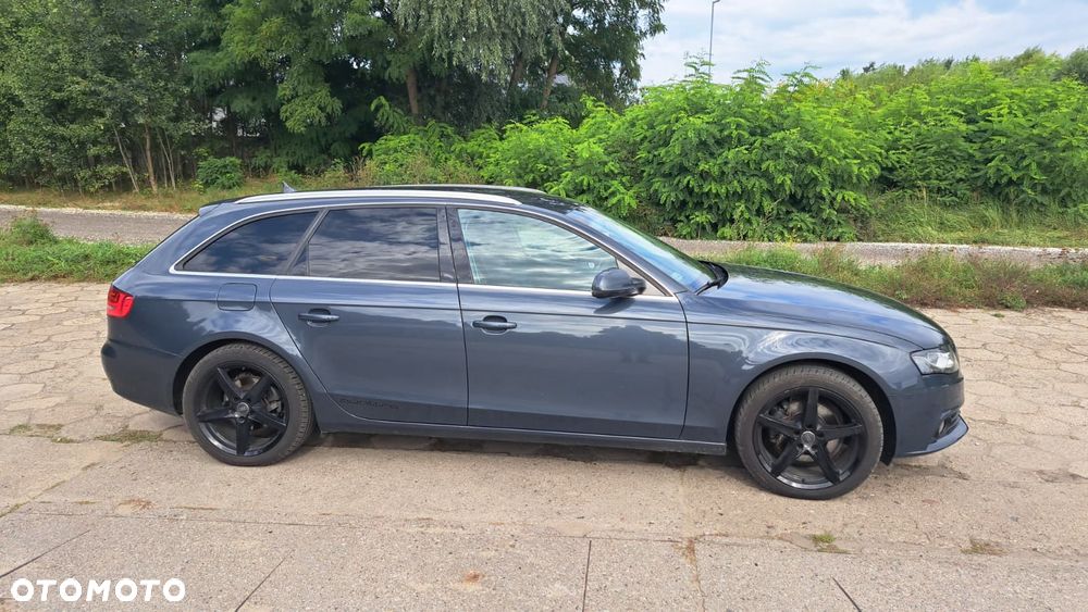 Audi A4 Avant 2.0 TDI DPF Quattro - 4