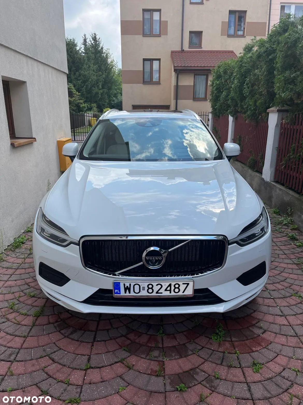 Volvo XC 60 T5 AWD Momentum - 1