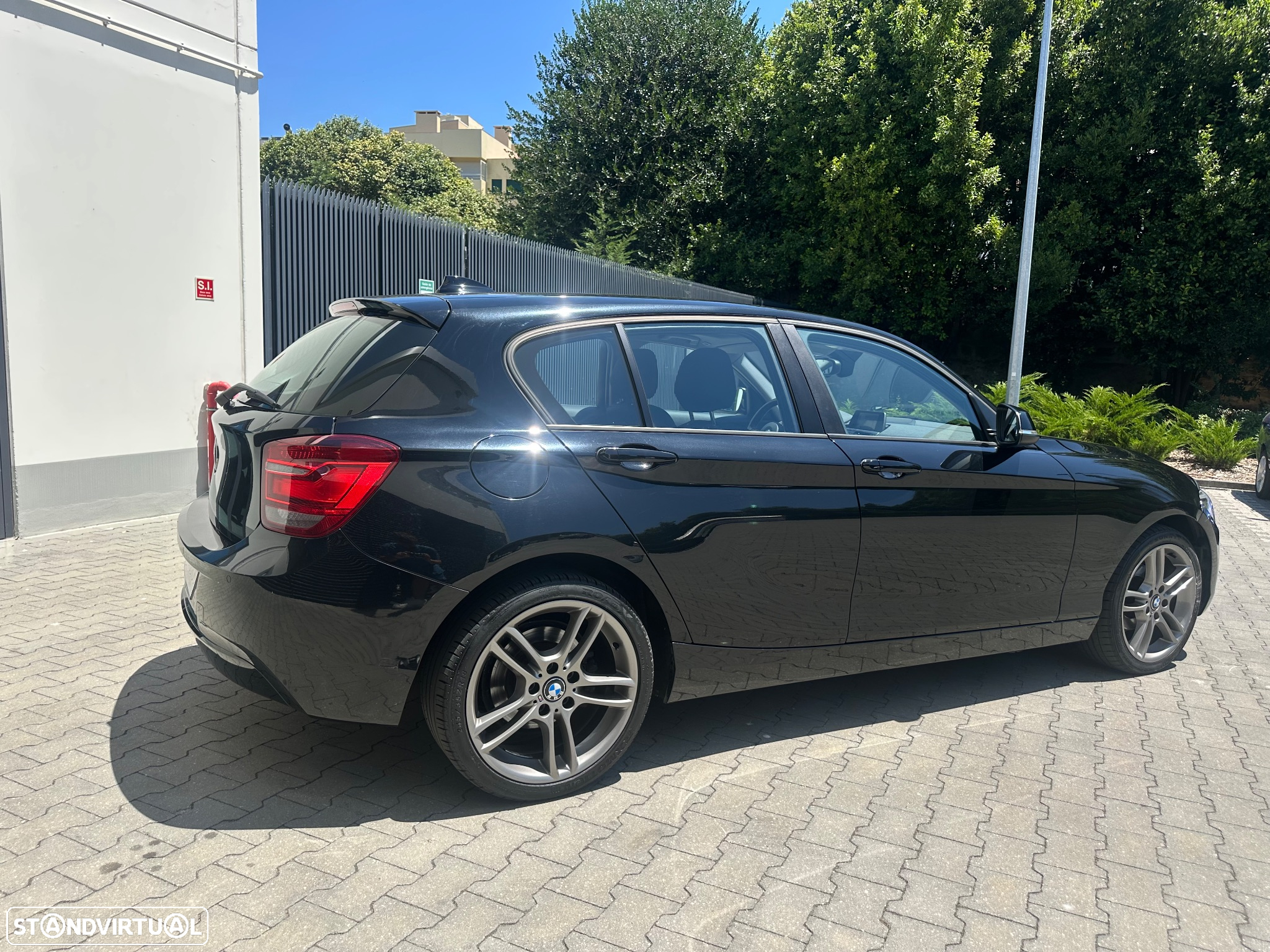 BMW 116 i Aut. Sport Line - 6