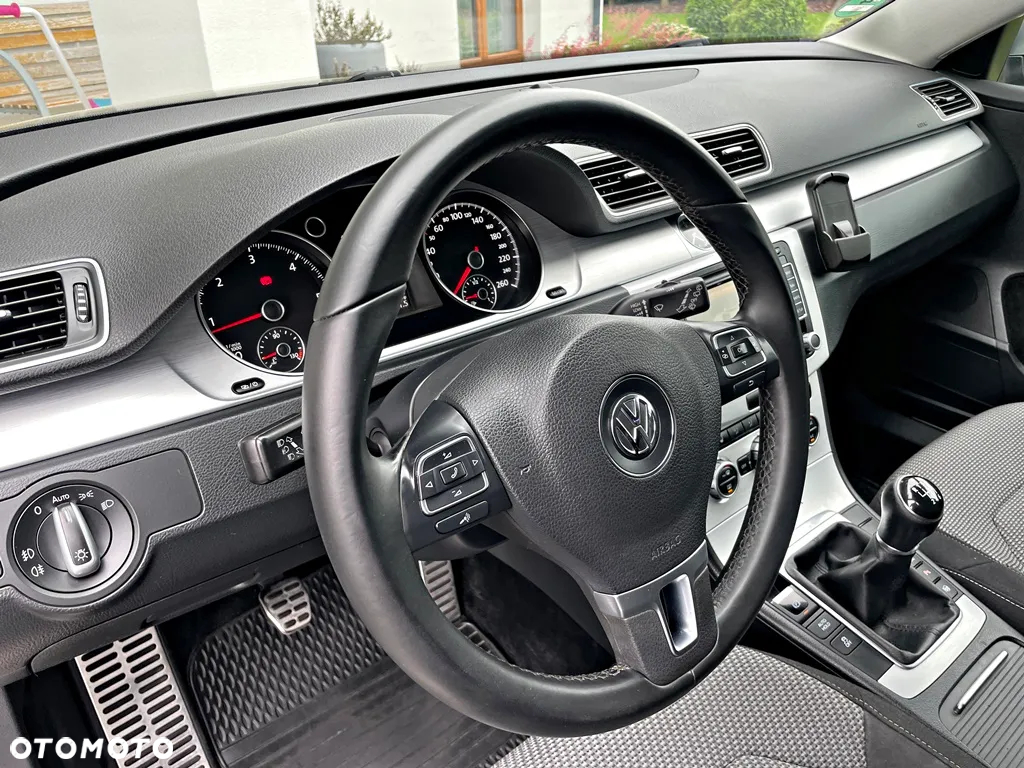 Volkswagen Passat Alltrack 2.0 TDI BlueMotion Technology - 19