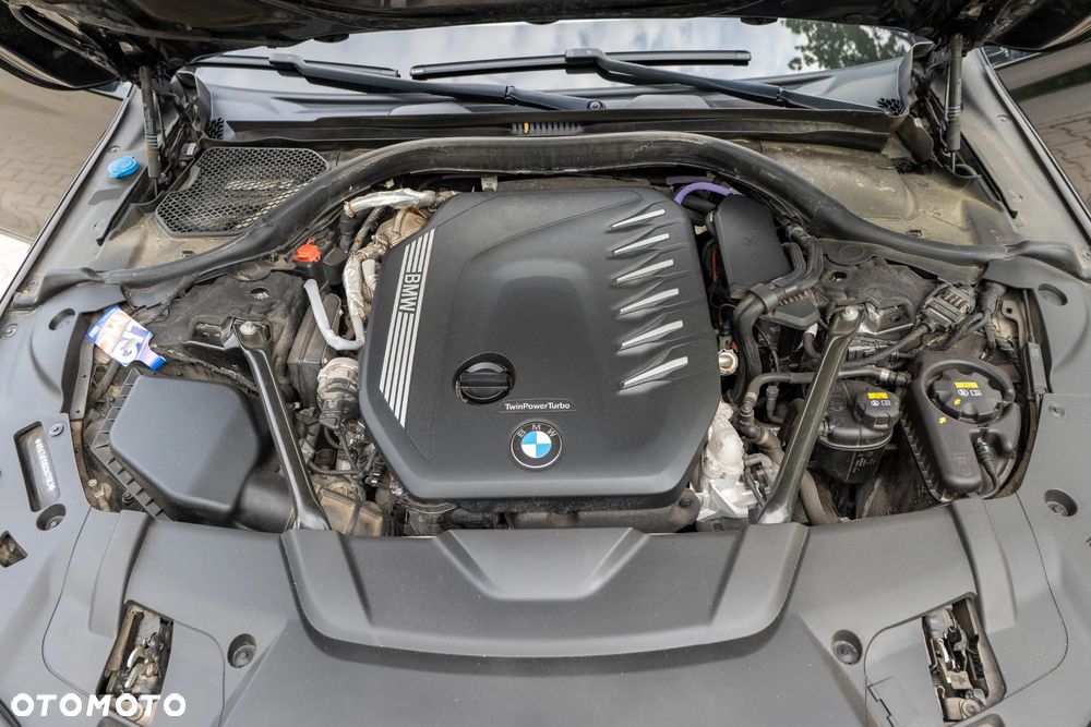 BMW Seria 7 740d xDrive mHEV sport - 40