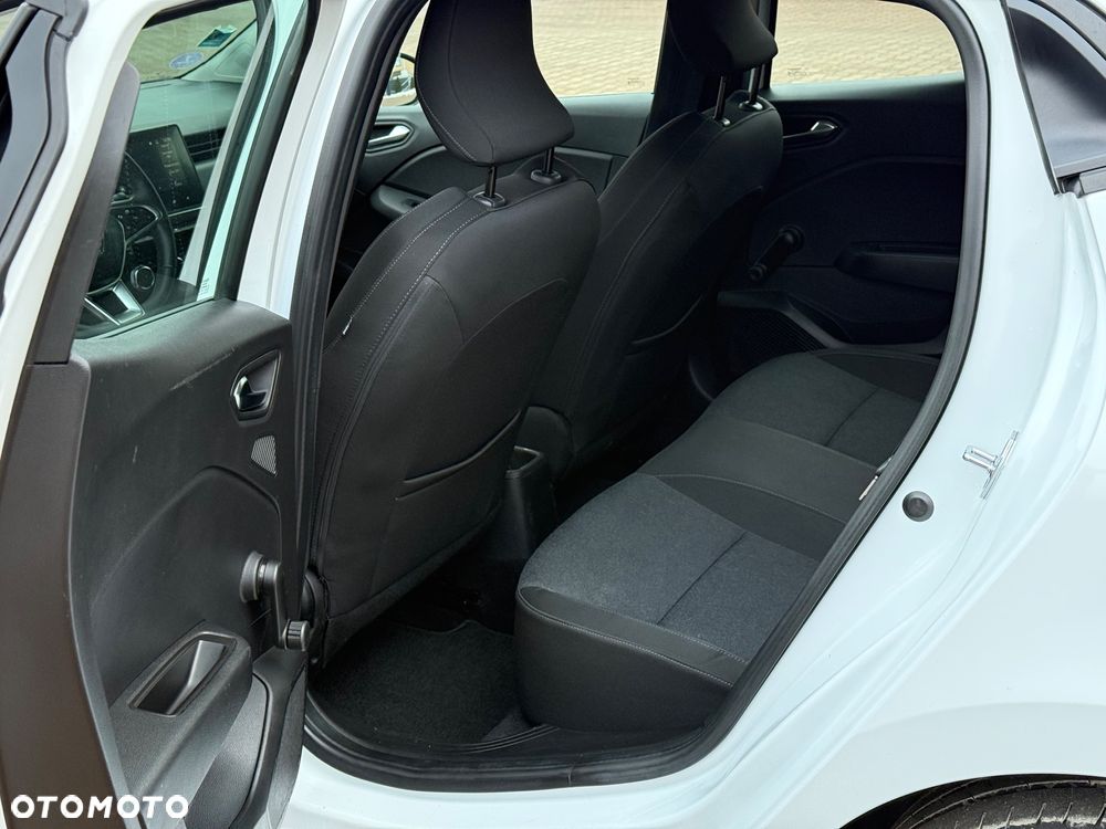 Renault Clio 1.6 E-TECH Intens - 9