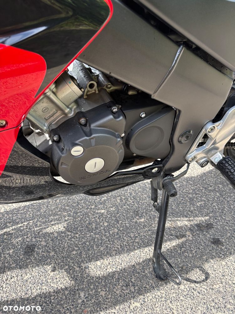Honda CBR - 15