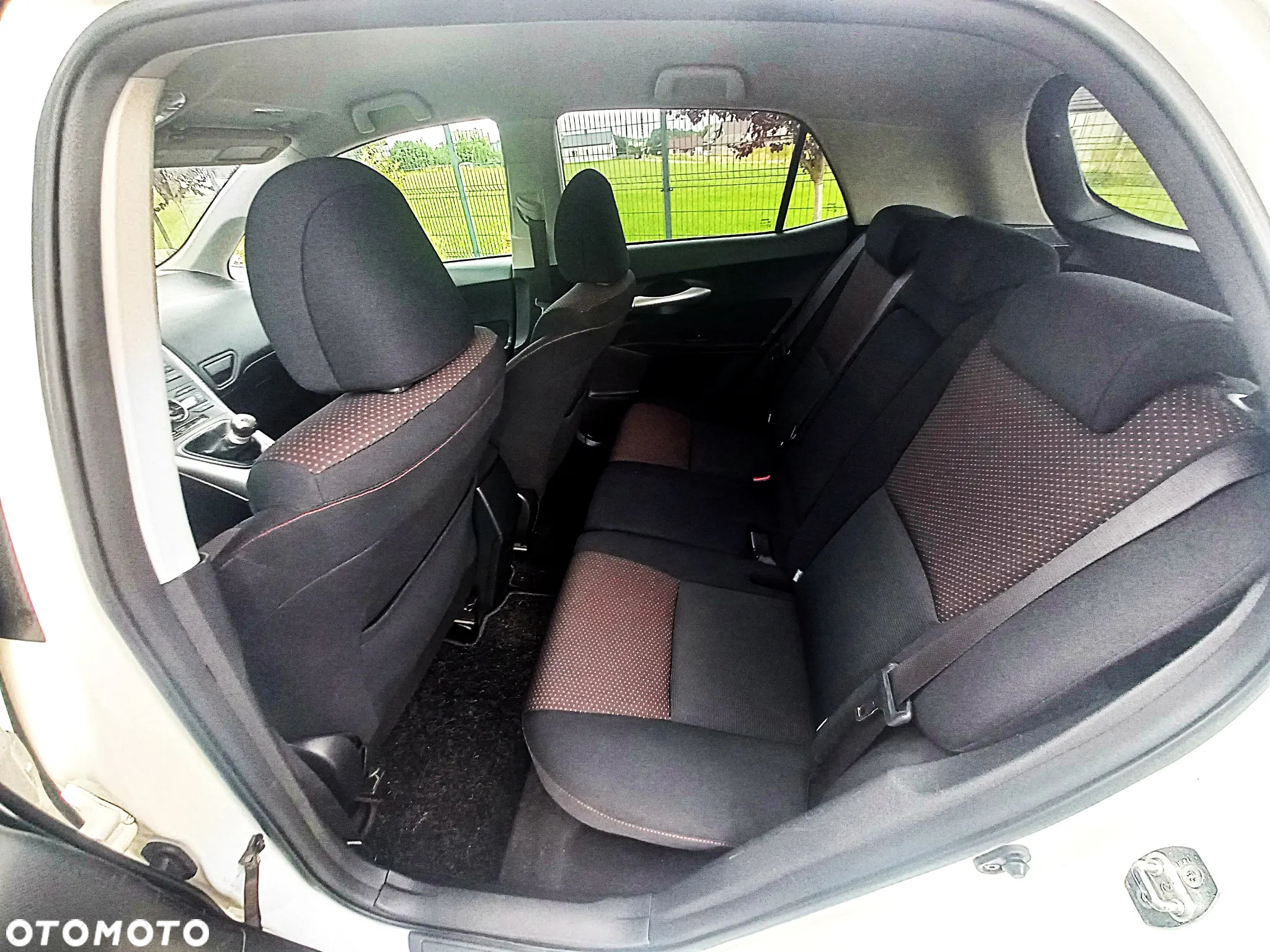Toyota Auris 1.6 Sol - 8