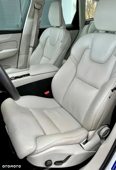 Volvo XC 60 D3 Momentum Pro - 6