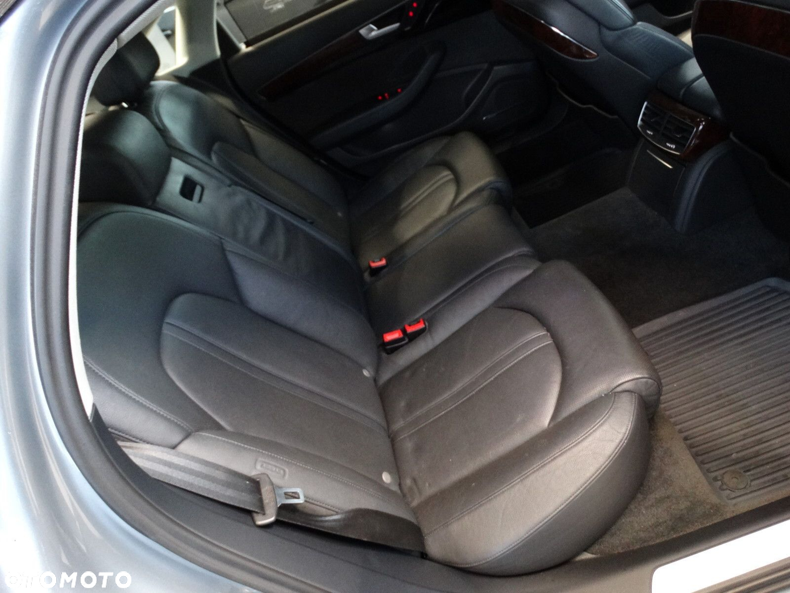 Audi A8 - 12