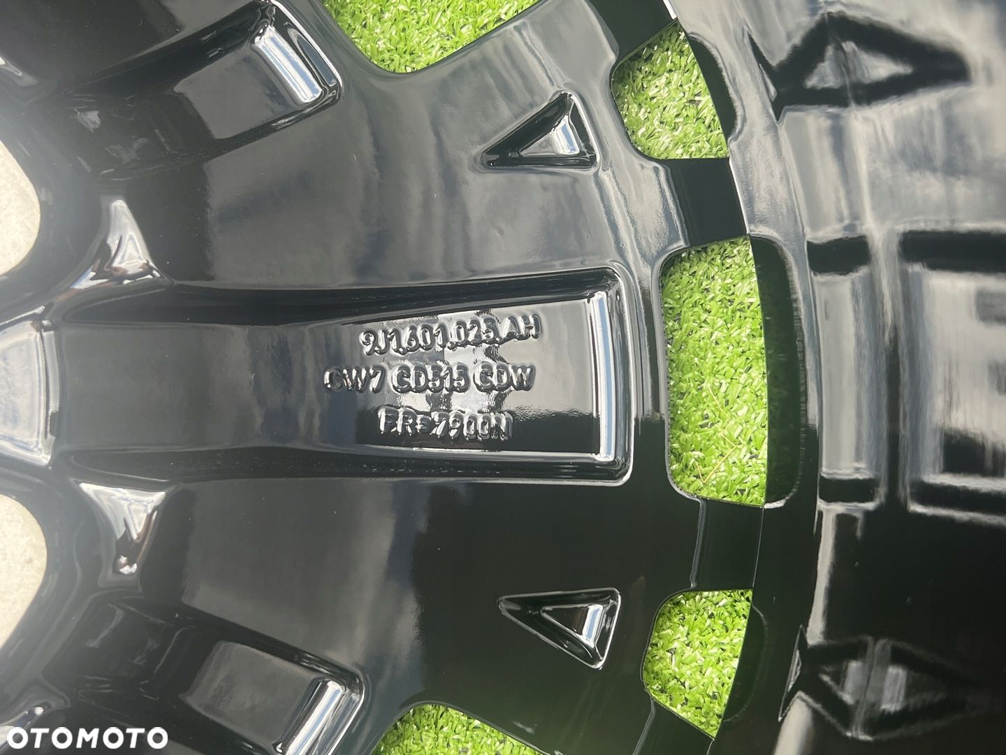 FELGA ALU ALUMINIOWA PORSCHE TAYCAN 9J1 21 ET60 TYLNA TYŁ IDEALNA - 4