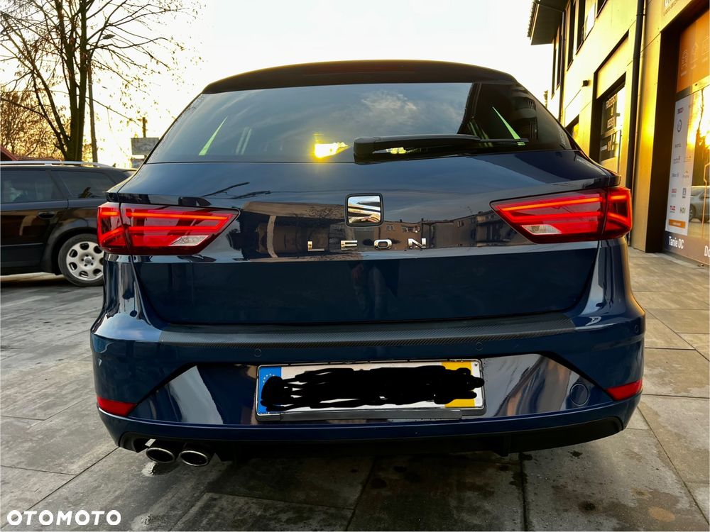 Seat Leon 2.0 TDI DPF Start&Stop DSG XCELLENCE - 4