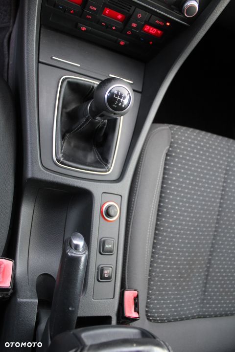 Seat Exeo 2.0 TDI DPF Style - 26