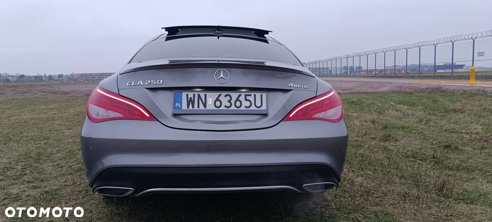 Mercedes-Benz CLA 250 4Matic 7G-DCT - 6