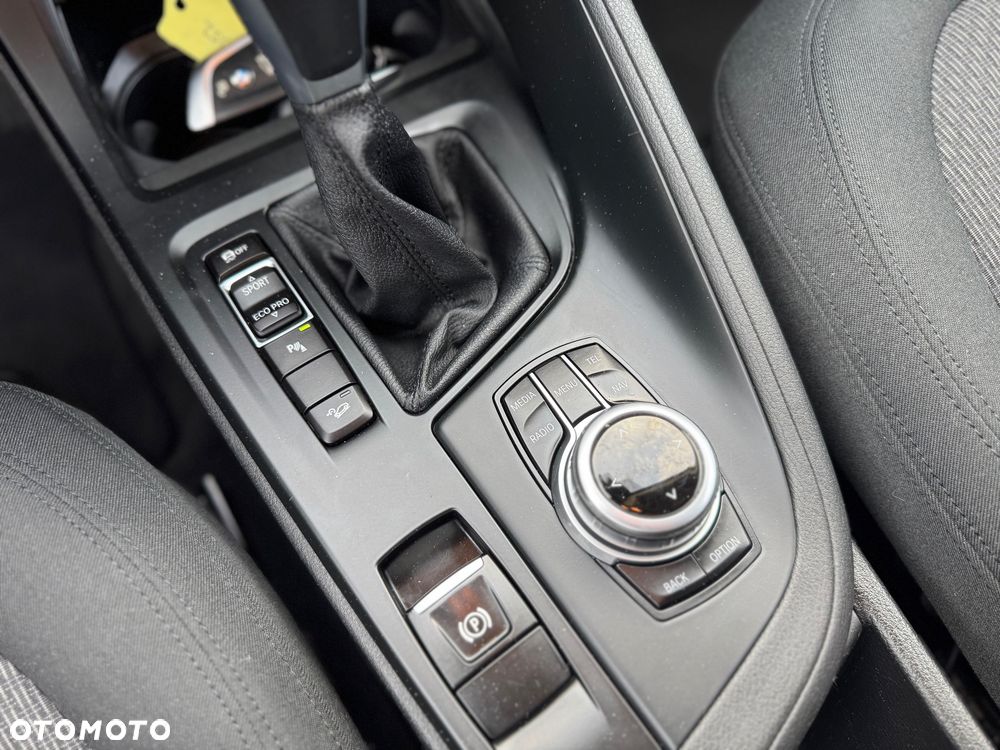 BMW X1 xDrive18d xLine - 26