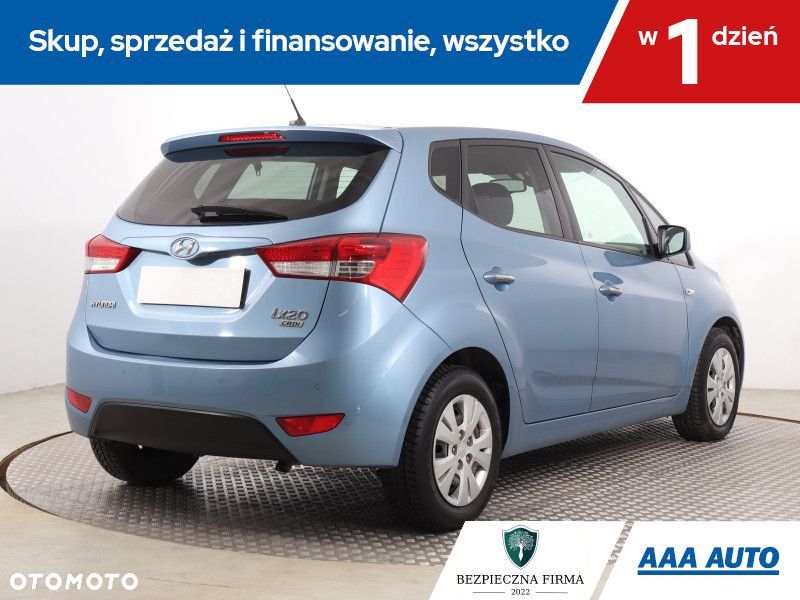Hyundai ix20 - 7