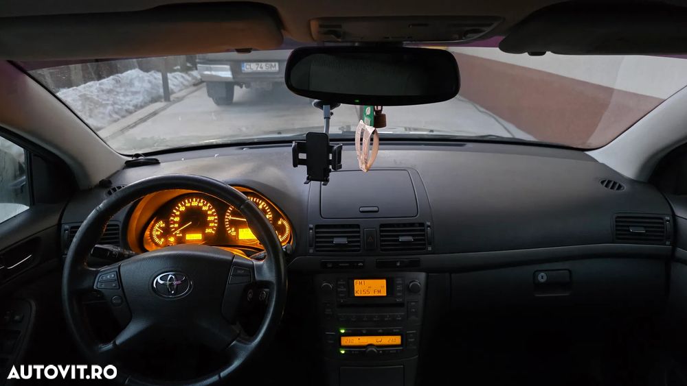 Toyota Avensis 2.0 D-4D Comfort - 5