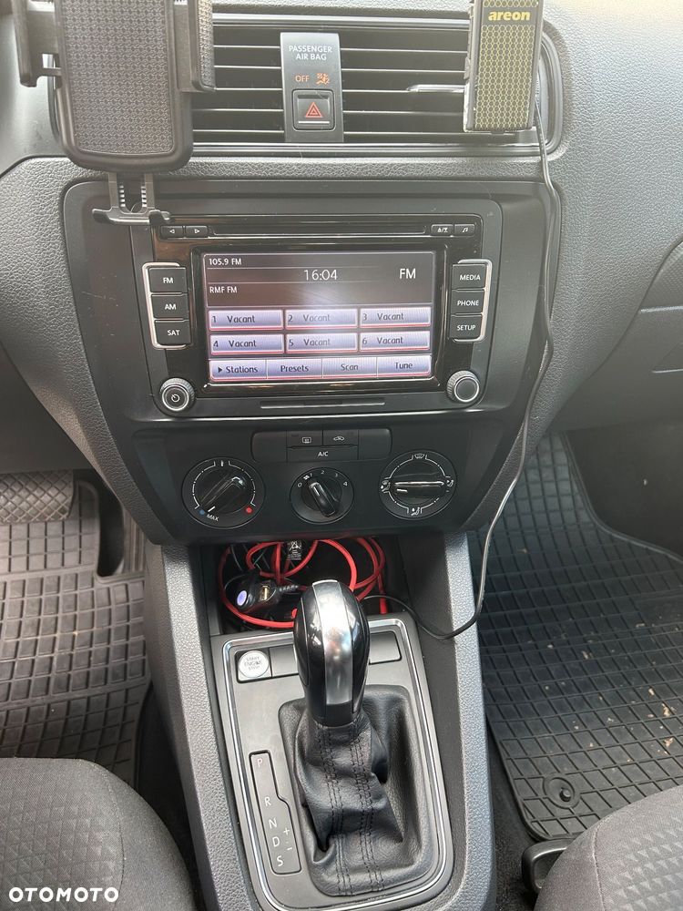 Volkswagen Jetta - 9
