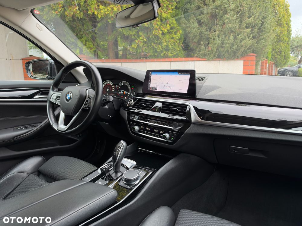 BMW Seria 5 520d Sport Line sport - 19