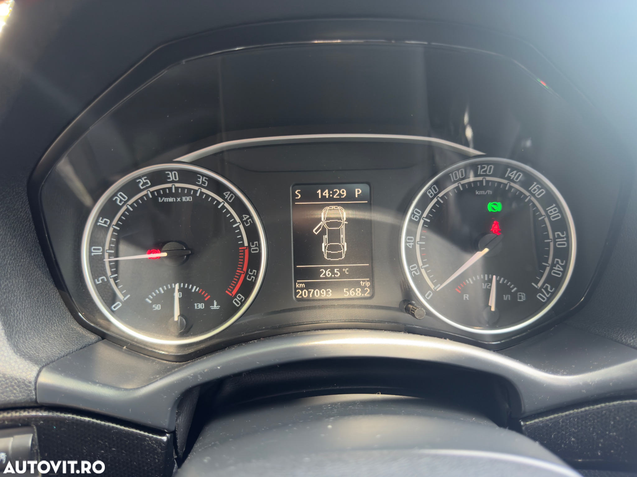 Skoda Octavia Combi 2.0 TDI RS DSG - 5