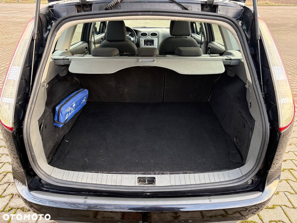 Ford Focus 1.8 Black Magic - 25
