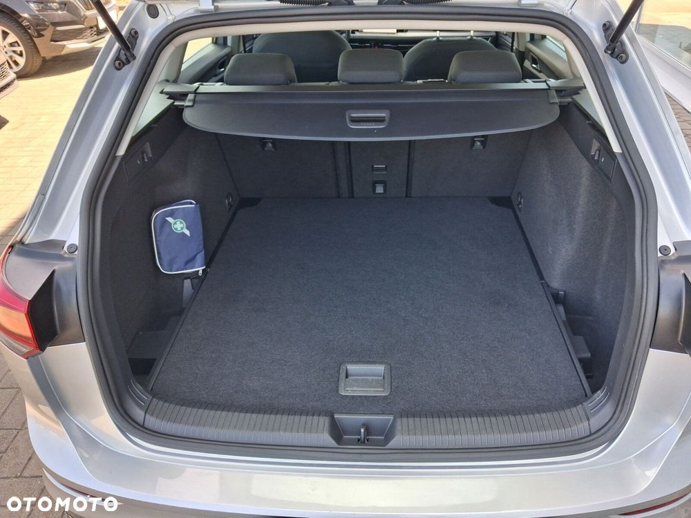 Volkswagen Golf - 28
