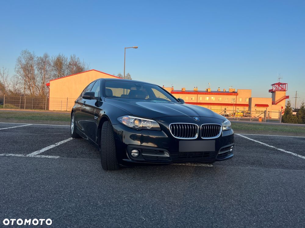 BMW Seria 5 520d xDrive - 1