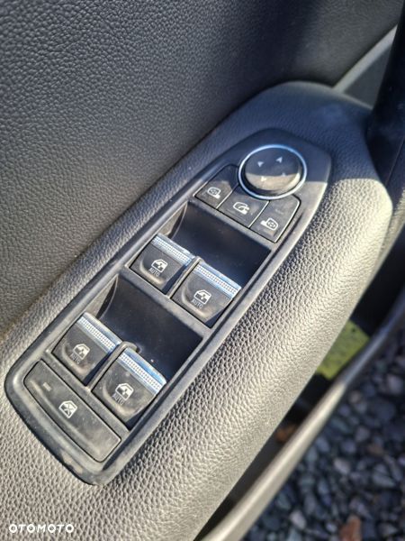 Renault Captur TCe 90 INTENS - 15